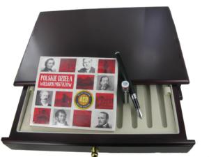 Duke P3F Polish Colors w kasecie drewnianej z płytą.2.