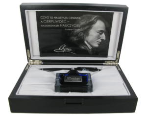 Duke Chopin in box with ink 2